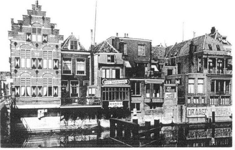 Achterzijde Achterzijde